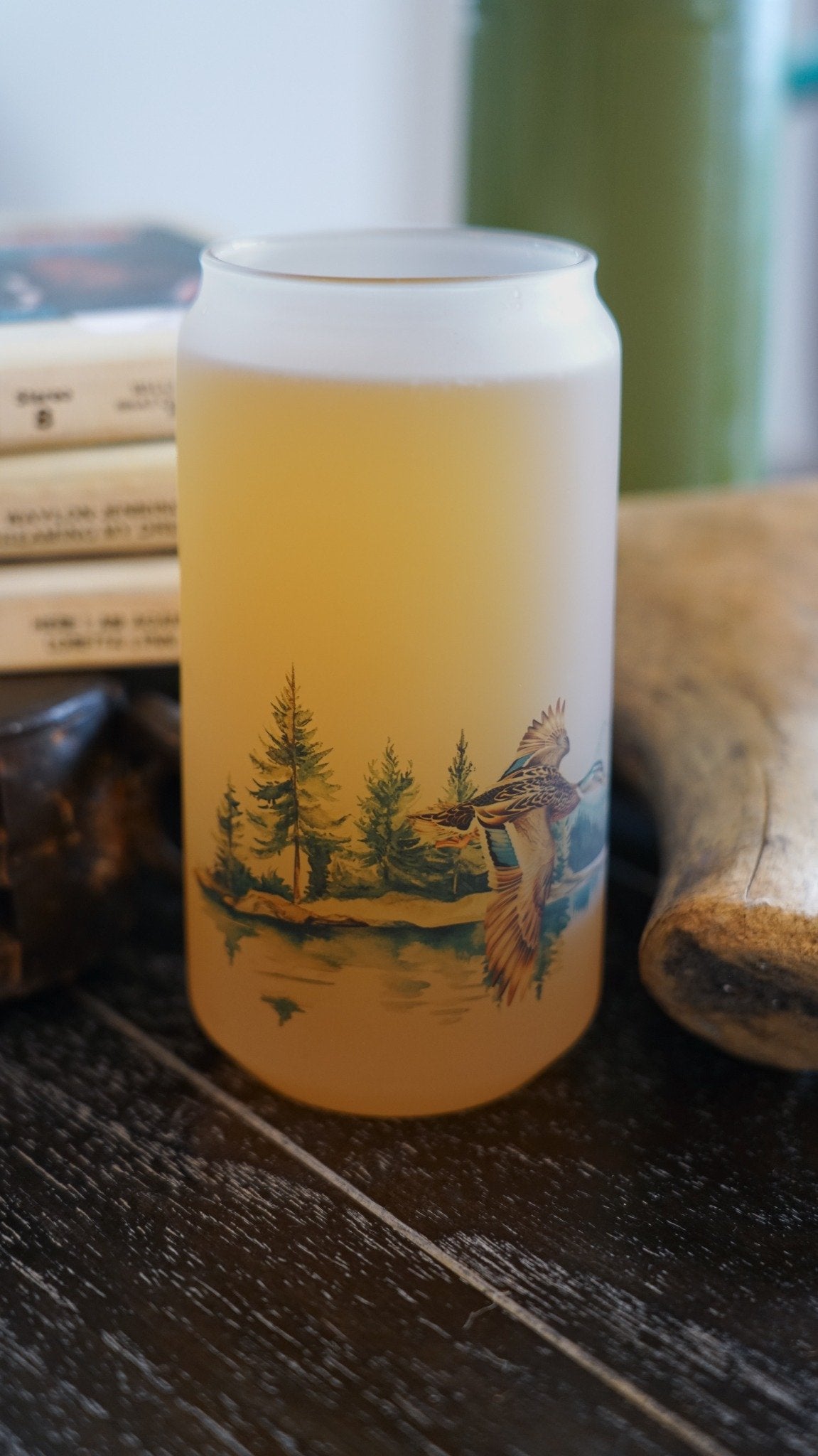 LAKESIDE FLIGHT FROSTED BEER GLASS