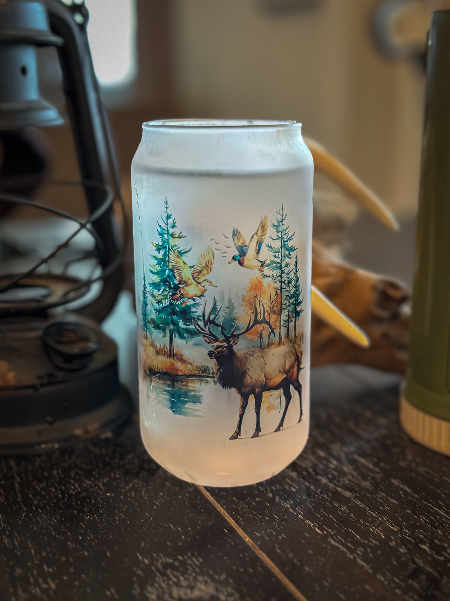 ELK & DUCKS FROSTED BEER CAN GLASS